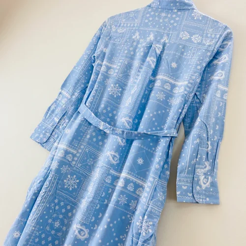 Olivs Elegant Abstract Print Dress – Blue & White Midi with Belt - Image 2