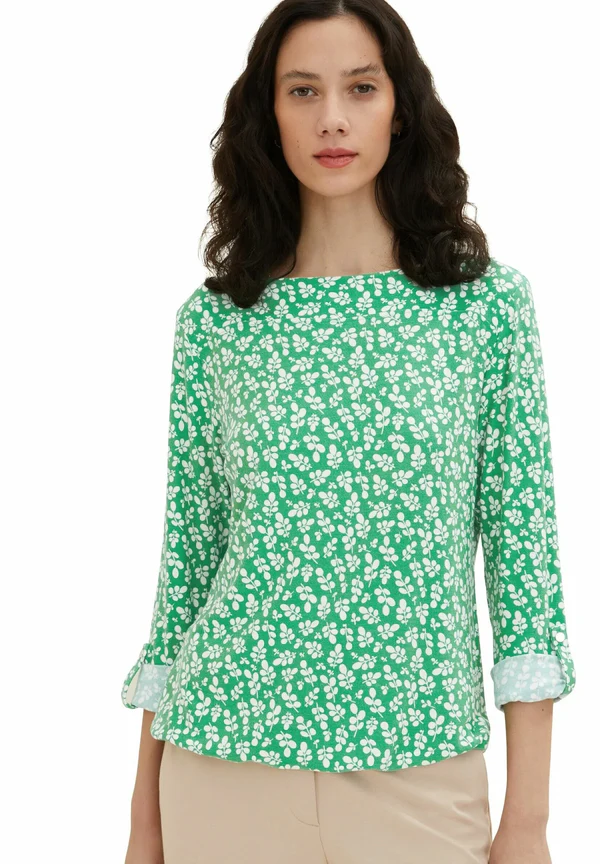 Olivs Women’s Boat Neck Long Sleeve Printed Top - Image 5